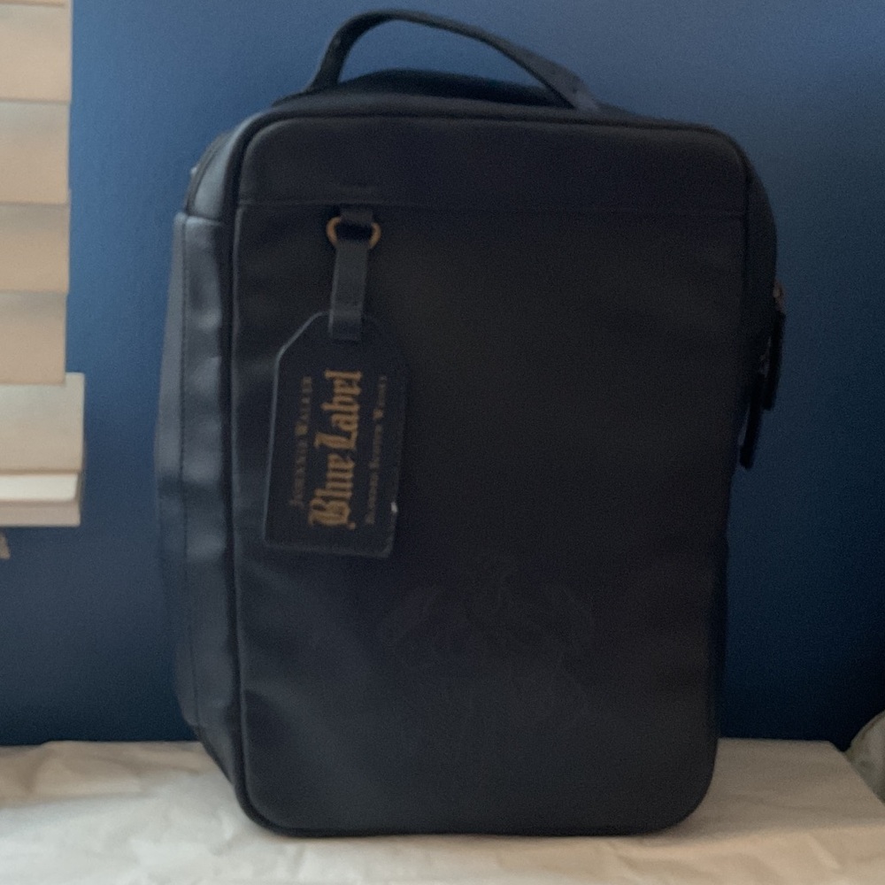 Johnnie Walker Blue Label Faux leather travel storage bag matching leather tag